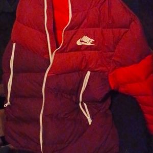 Mens nike medium puffer jacket